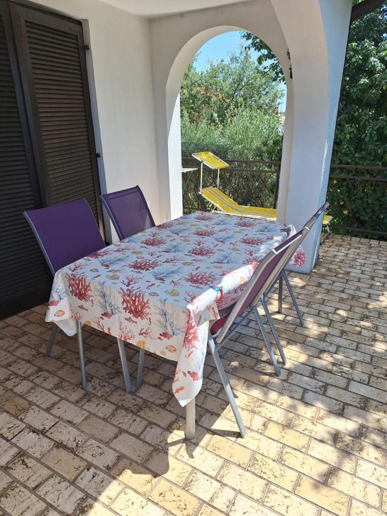 Krk Apartmani Pepina Pinezici  Exterior photo